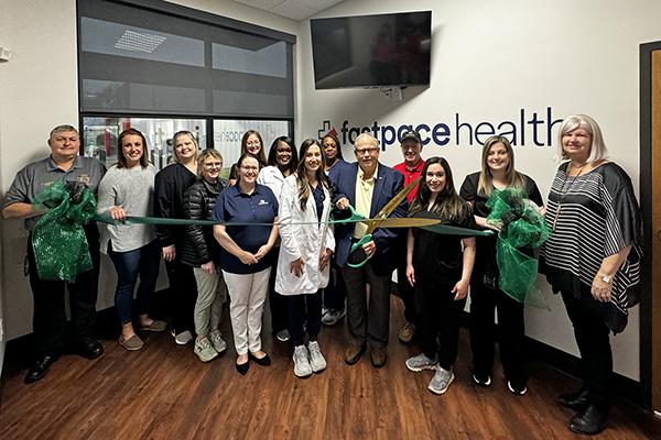 Leeds welcomes Fast Pace Health Walk-in Urgent Care - City of Leeds Mayor David Miller along with Leeds Area Chamber of Commerce conducted